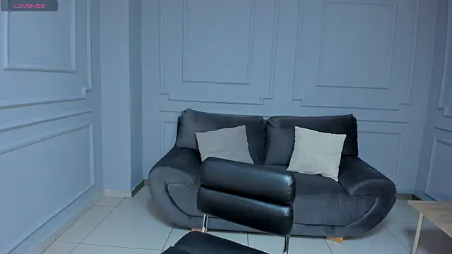 NatalieLewis online show from 11/18/25, 11:14