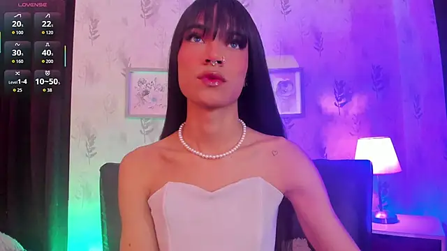 alana madison10 online show from 10/05/25, 08:51