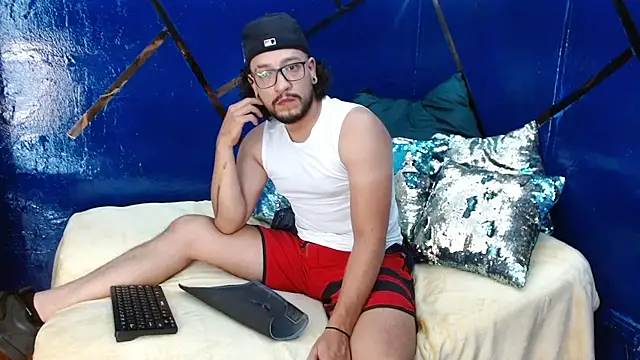 Ethan w12 online show from 10/05/25, 12:09
