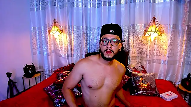 Ethan w12 online show from 10/21/25, 12:22