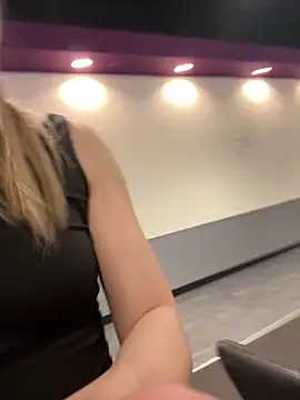 Snapshot of AmberLustXXX chatting on 04/03/26, 02:42 AmberLustXXX online show from 04/03/26, 02:42