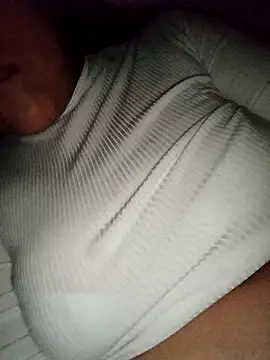 madeelinee online show from 10/02/25, 05:25