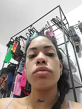 thaliacangri online show from 11/14/25, 12:42