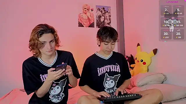 Snapshot of Darcy_and_Stolas chatting on 10/21/25, 08:42 Darcy and Stolas online show from 10/21/25, 08:42