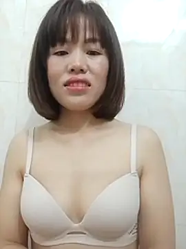 Snapshot of Timi_xx chatting on 03/02/26, 08:04 Timi xx online show from 03/02/26, 08:04