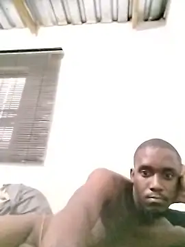 Snapshot of Thabisomgaga1 chatting on 01/10/26, 03:19 Thabisomgaga1 online show from 01/10/26, 03:19