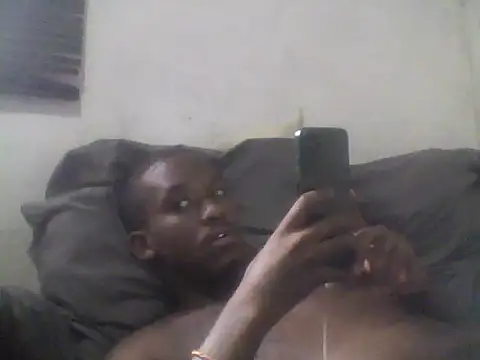 Snapshot of Thabisomgaga1 chatting on 01/14/26, 06:30 Thabisomgaga1 online show from 01/14/26, 06:30