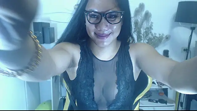 hugecockyurikaa online show from 10/09/25, 02:09