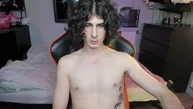 Snapshot of Rakimaru_ chatting on 10/19/25, 01:23 Rakimaru  online show from 10/19/25, 01:23