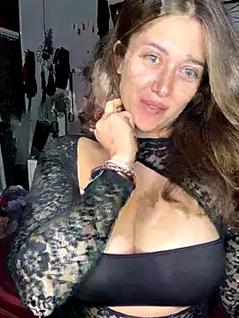 Snapshot of Malasantababy chatting on 10/04/25, 11:36 Malasantababy online show from 10/04/25, 11:36