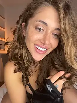 Snapshot of Malasantababy chatting on 10/17/25, 10:12 Malasantababy online show from 10/17/25, 10:12