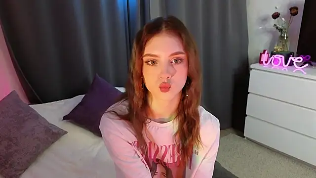 midnightMaya online show from 11/05/25, 08:09