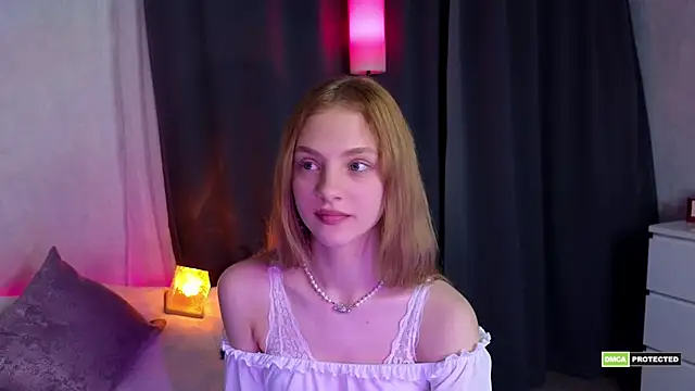 midnightMaya online show from 12/17/25, 10:49