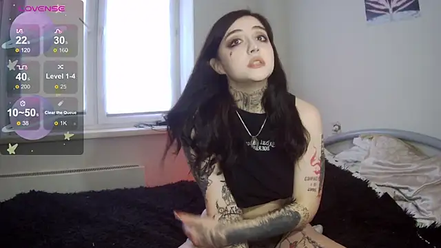 Snapshot of Rin_andersonn chatting on 10/15/25, 10:48 Rin andersonn online show from 10/15/25, 10:48