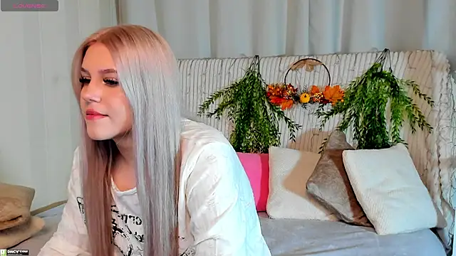 Malisha kiss online show from 10/29/25, 09:22