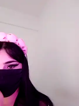 hot inaas online show from 11/07/25, 07:03