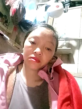 Minkine022 online show from 10/31/25, 06:53