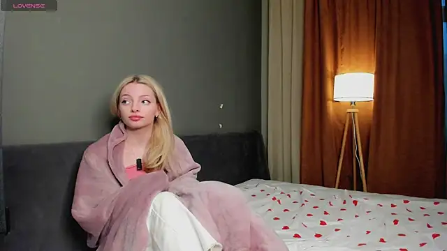 PocketDollX online show from 04/09/26, 04:01