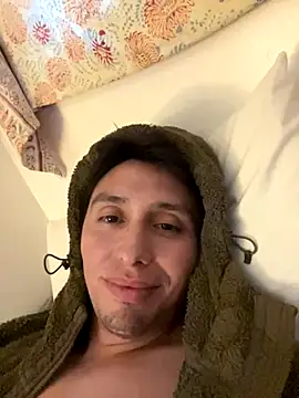 Snapshot of KoreanBubbleBoo chatting on 10/01/25, 02:12 KoreanBubbleBoo online show from 10/01/25, 02:12