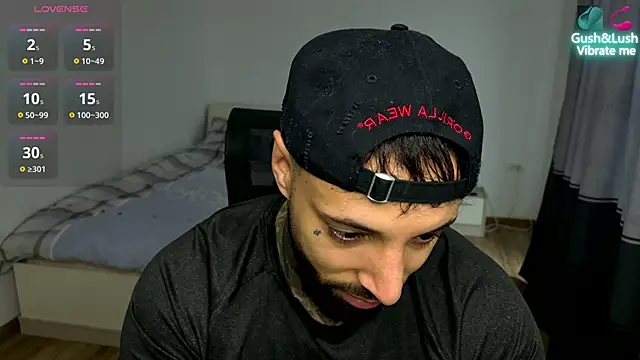 MasculineGuy99 online show from 12/23/25, 09:29