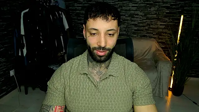 MasculineGuy99 online show from 03/17/26, 08:34