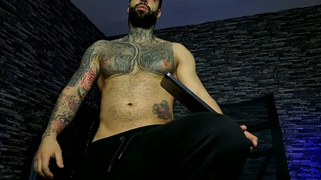 MasculineGuy99 online show from 04/01/26, 11:13