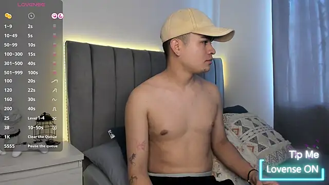 JARETHH online show from 10/24/25, 01:40