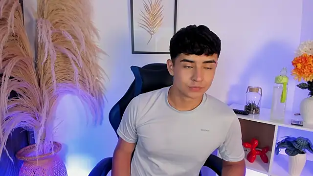 Thiago Connor21 online show from 05/16/26, 11:36