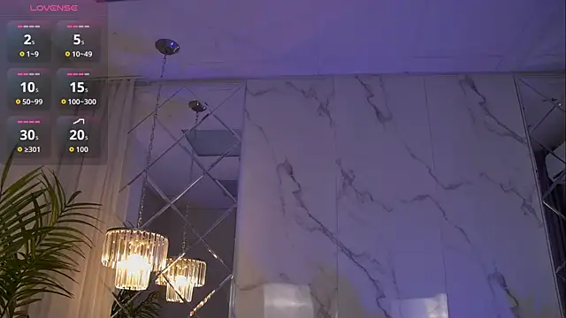 NicoleBellin online show from 10/21/25, 05:41