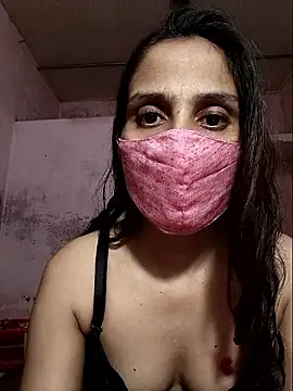 DIVINEDIVAA online show from 10/13/25, 09:15