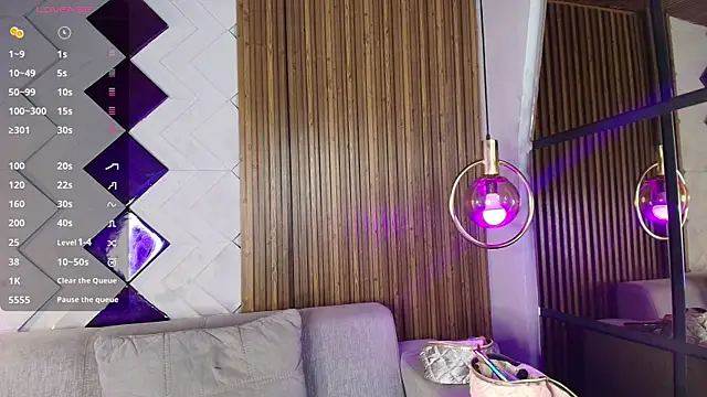 Matti sofia  online show from 11/29/25, 07:06