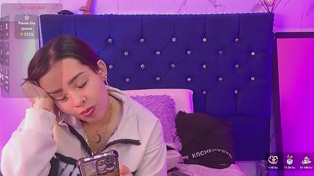 Mia lopez 1 online show from 07/08/26, 06:56