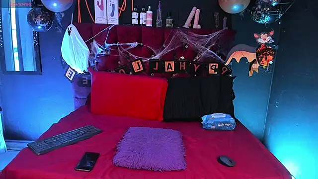 Cony l online show from 10/24/25, 12:23