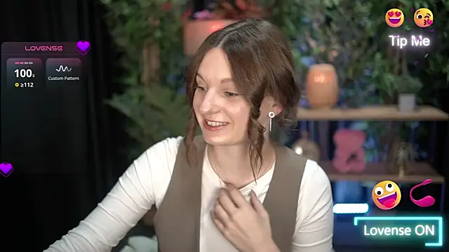 xoxo molly online show from 11/10/25, 11:04