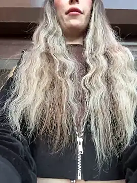 RollDolls online show from 11/02/25, 05:10