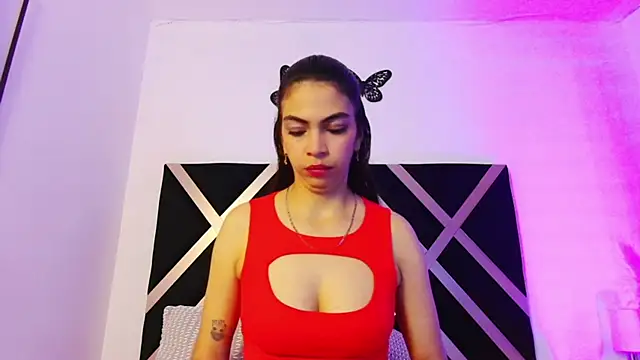 Snapshot of EvangelineBonet chatting on 10/09/25, 12:14 EvangelineBonet online show from 10/09/25, 12:14