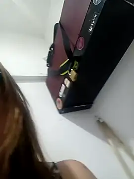 Jade 1-9 online show from 10/15/25, 07:25