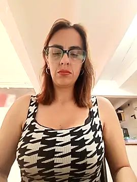 Jade 1-9 online show from 02/02/26, 05:22