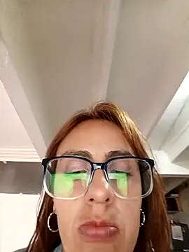 Jade 1-9 online show from 02/18/26, 08:05