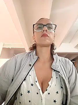 Jade 1-9 online show from 02/24/26, 02:59