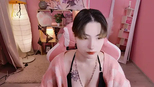 Hana ri online show from 10/17/25, 01:46