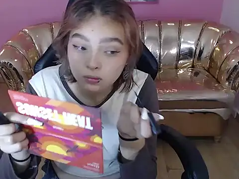 mia foster t online show from 10/15/25, 12:49