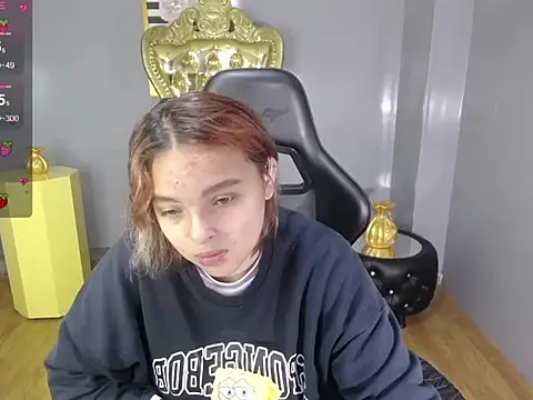 mia foster t online show from 10/26/25, 12:44