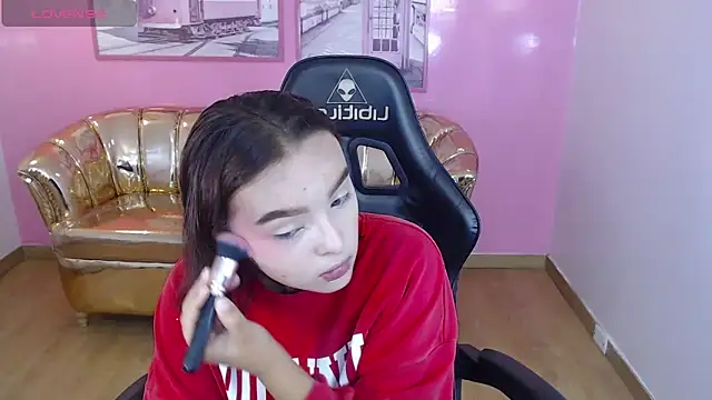 mia foster t online show from 11/27/25, 01:02