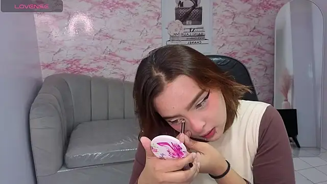 mia foster t online show from 02/14/26, 01:19