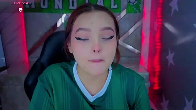 mia foster t online show from 07/05/26, 01:07