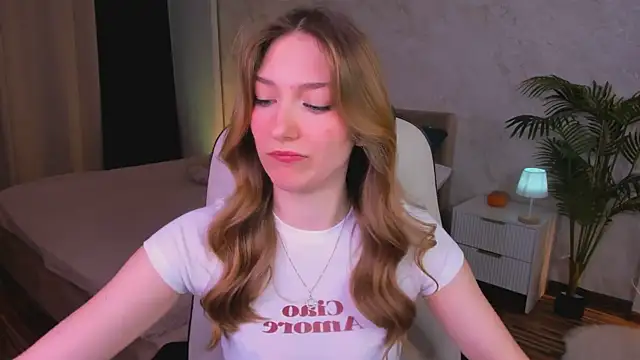 AngelAnabelle online show from 11/07/25, 09:04