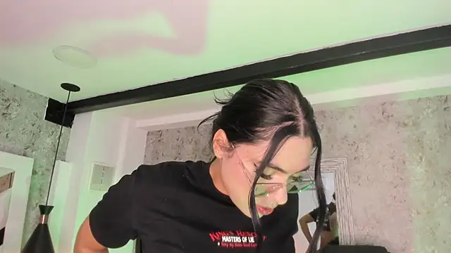 Vanessa Rain  online show from 04/17/26, 07:17