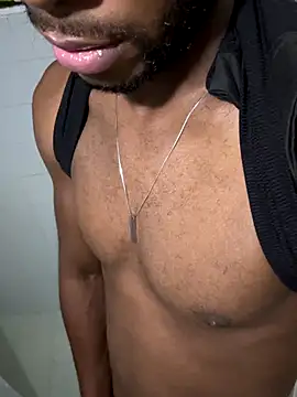 Snapshot of johnjaguar1_ chatting on 11/15/25, 11:32 johnjaguar1 online show from 11/15/25, 11:32