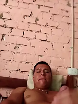 Alex321Flores online show from 04/20/26, 09:38